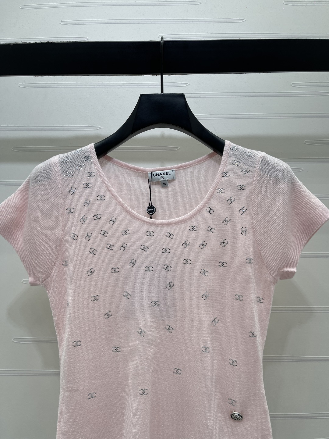 Women's short sleeves